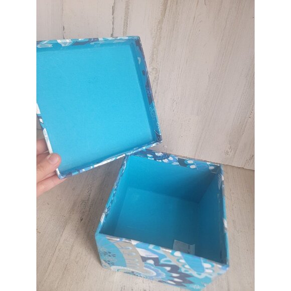 Blue floral gift box unique swirl abstract xmas decor flower - Picture 6 of 8